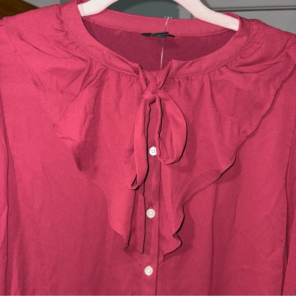 Ann Taylor Petite Red Ruffled Bib Collar Tie-Front Blouse NWOT - Picture 2 of 5